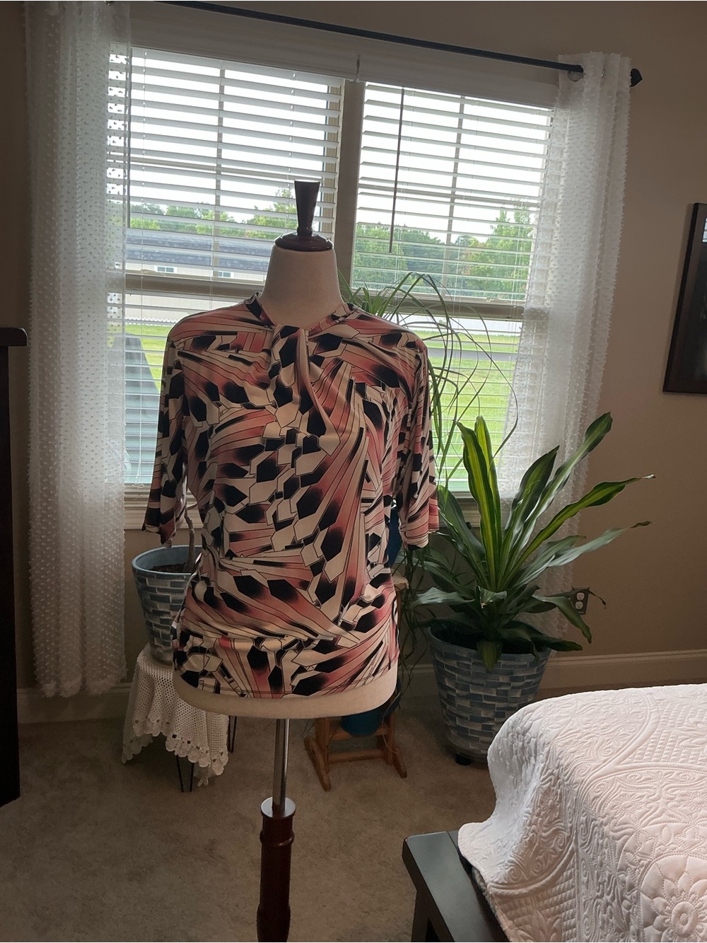 Geometric Tie-Neck Blouse in Pink/Black/Cream